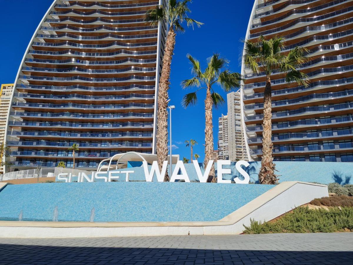 Sunny Morning Of Costa Blanca - Sunset Waves Benidorm Apartamento Exterior foto