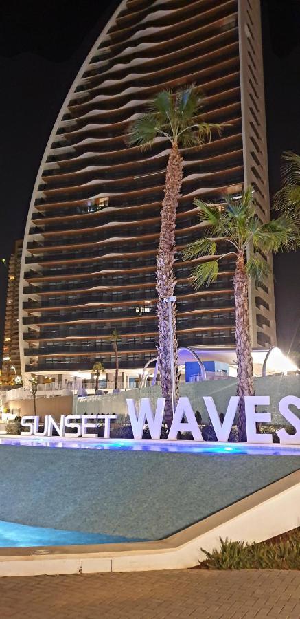 Sunny Morning Of Costa Blanca - Sunset Waves Benidorm Apartamento Exterior foto